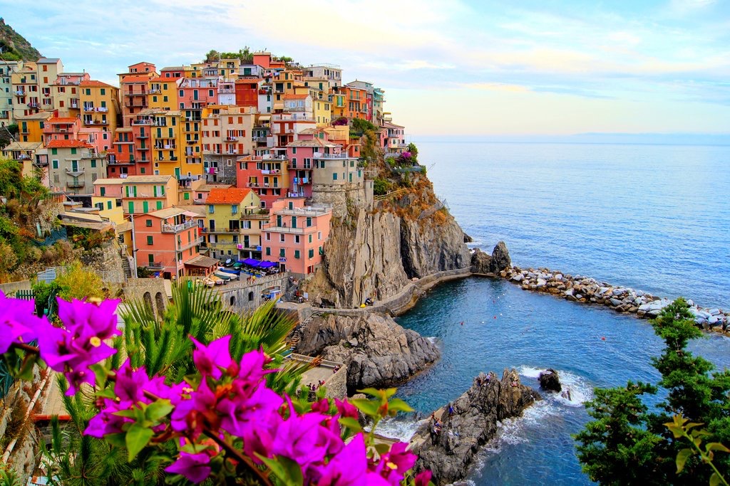 Italy: Your Ultimate Guide to Top Sights & Delicious Eats