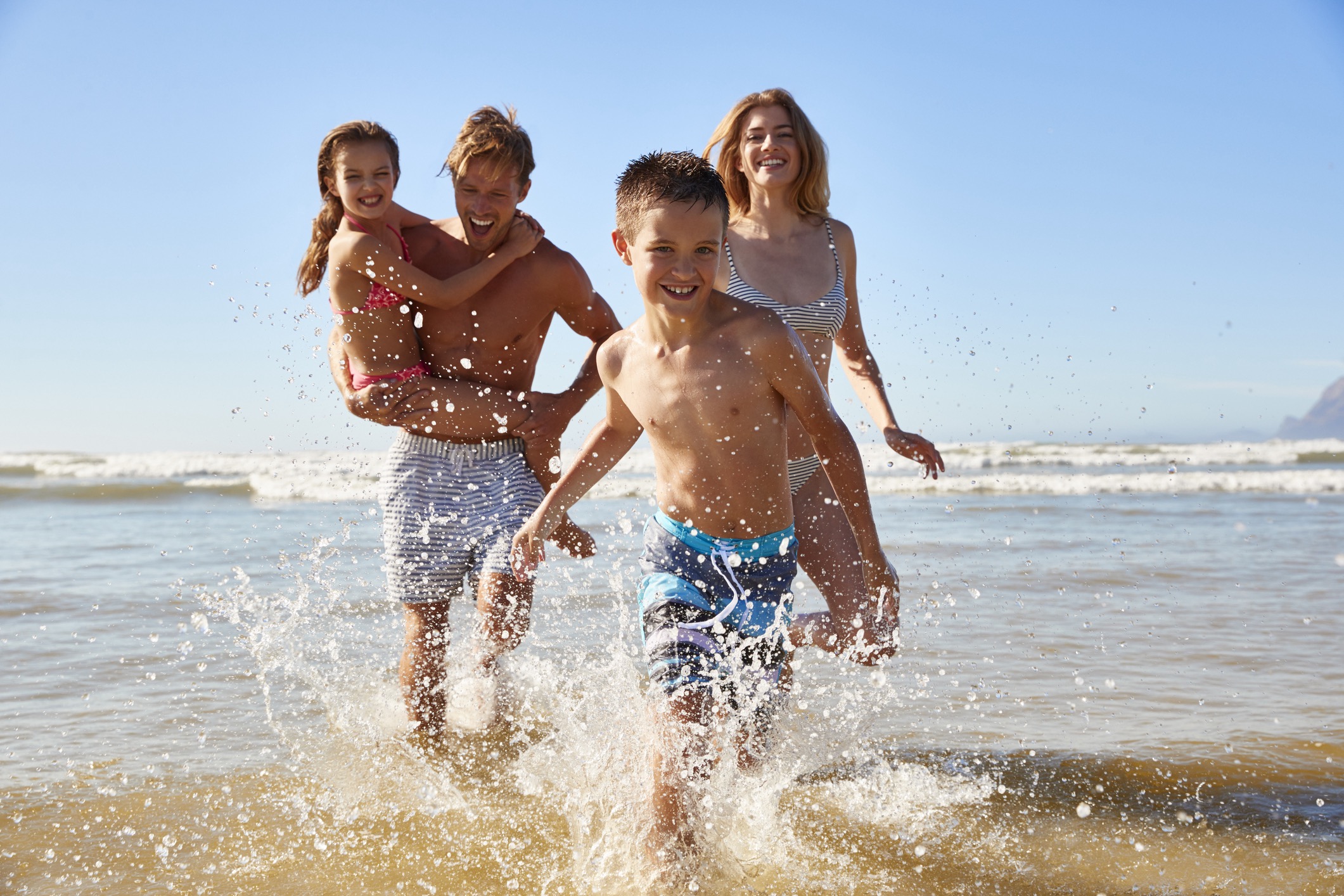 Family Fun on a Budget: Year-Round Cheap Destinations!